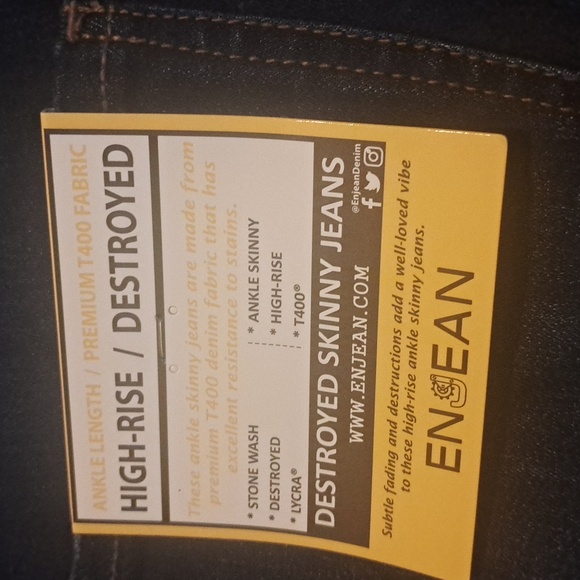 NWT JEANS - Picture 8 of 9